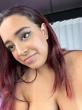 NaughtyNinnaXXX Adlı Modelin Web Kamerası Şovu