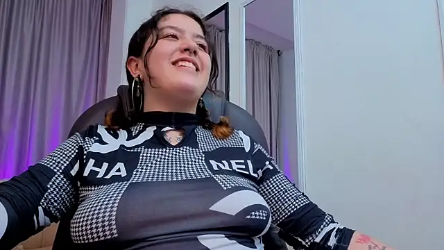 Chatroom XXX en direct de Niaa_Stark