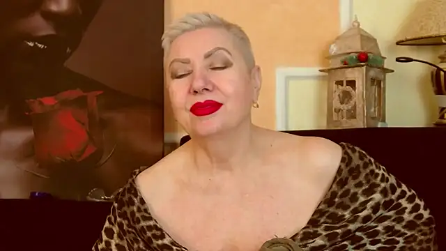 LadyPosh's Webcam Show