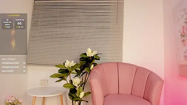 mia_jonnes18's Live XXX Chat