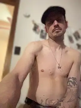 KBONE36 élő XXX-chatje