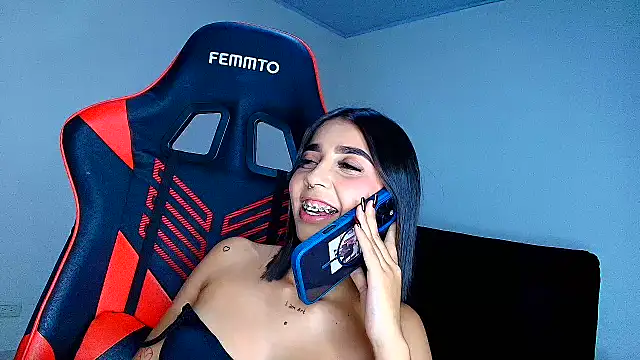 Rousse_violett: онлайн-секс-чат