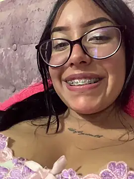 Chatroom XXX en direct de Candy_LS