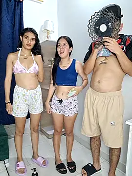 โชว์เว็บแคมของ royalgirls_x