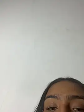 Chatroom XXX en direct de miat2_7