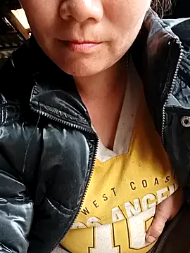 Lindxx-hot live XXX chat