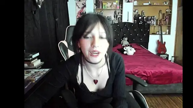 Show modela Maki_Zein_ na web-kameri