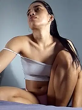 Show de morenaus2025 na webcam