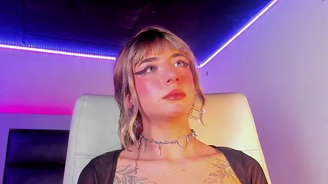 adhalee_js Adlı Modelin Canlı XXX Sohbeti