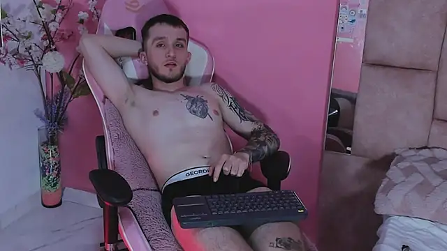 دردشة Dylanwhite23_ الجنسية المباشرة