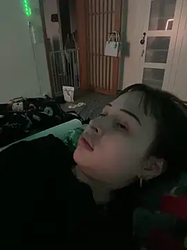 Just-Lilly লাইভ XXX চ্যাট