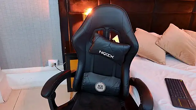 EllaEvanzz Chat XXX in diretta