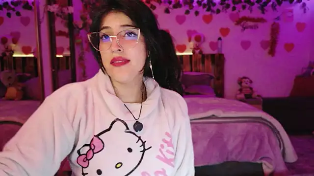 Pokazy przed kamerką – AzaharJaan