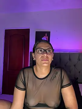 Chat XXX ao vivo de ema_zoe