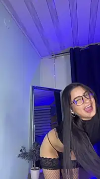 Chat XXX Live Emilyy05_