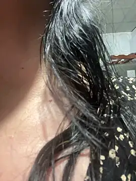 Chatroom XXX en direct de Freya_Artemisa