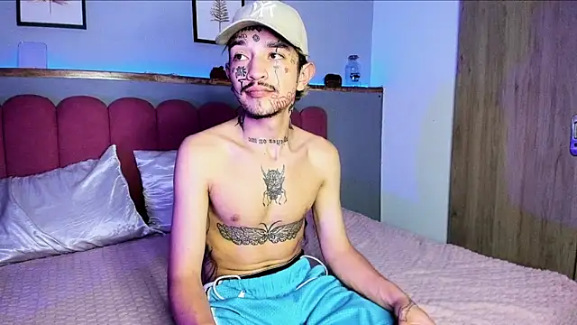 Chatroom XXX en direct de MidnightSinners