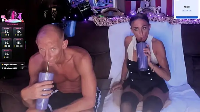 ShannNikkii420's Webcam Show