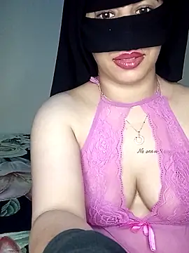 Zouzou_sexy: онлайн-секс-чат