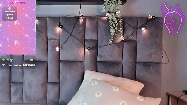 Онлайн чат XXX KatyraTaylor__