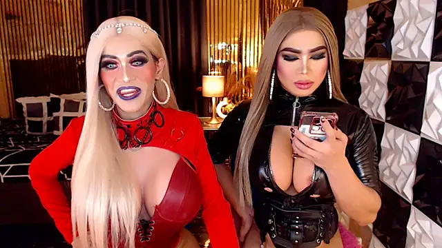 Sembang XXX Secara Langsung MonstrousCockDiva