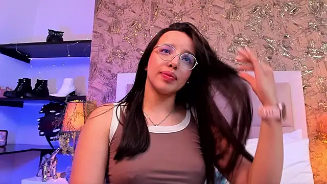 ValkyriaSteel élő XXX-chatje