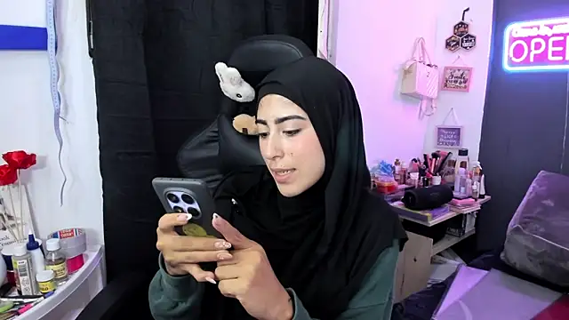 chaymae_nah_のライブXXXチャット