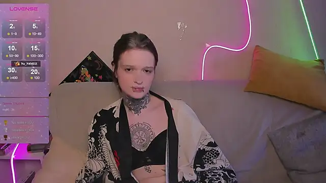 Chatroom XXX en direct de Simona_Rain