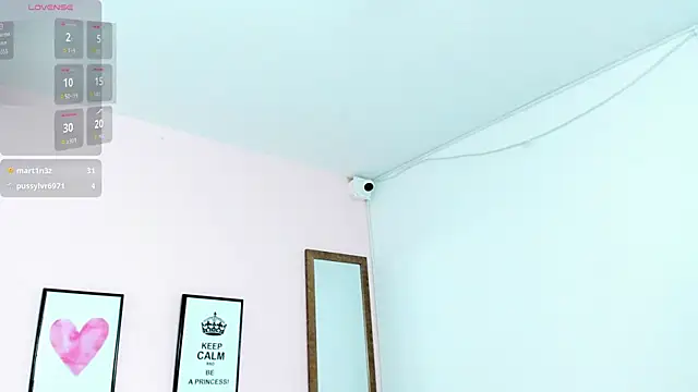 Živý XXX chat ElisabethMassey