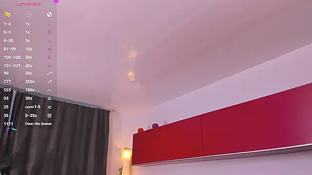 OdellaFrake's Live XXX Chat