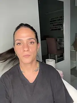 Donatellaaa07 লাইভ XXX চ্যাট