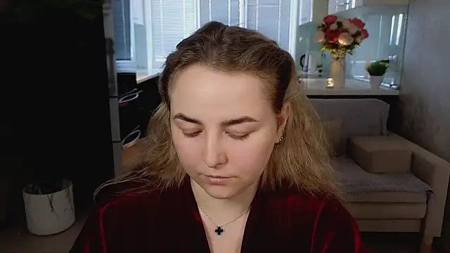 Mira_Mermayd's Live XXX Chat