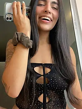 DaphneUwu Chat XXX in diretta