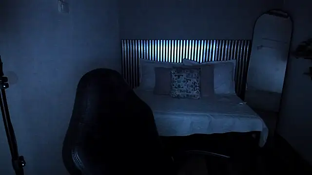 Alisson_Pinkey élő XXX-chatje