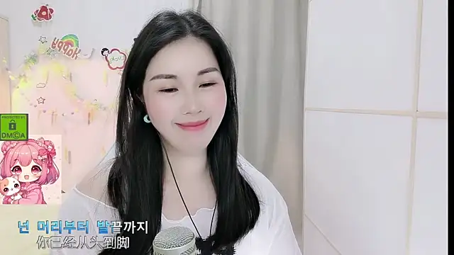 HK_angelchloe élő XXX-chatje