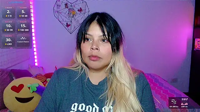 EllieMoonX's Live XXX Chat