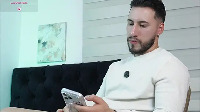 Chat XXX en directo de Thiago_Hill