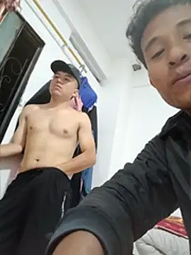 Chat XXX ao vivo de TwoMuchFun11