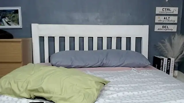 YourQTstella webkamerás műsora