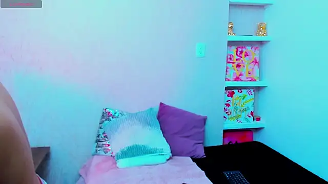 XXX chat uživo modela miichael_black