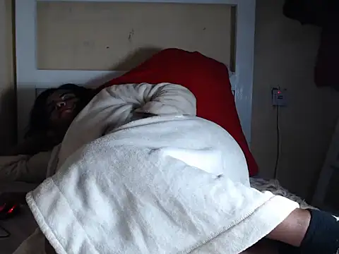 aisha78: онлайн-секс-чат