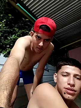 3hornys-straights Show Webcam