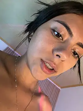 Lilybeeth Adlı Modelin Canlı XXX Sohbeti