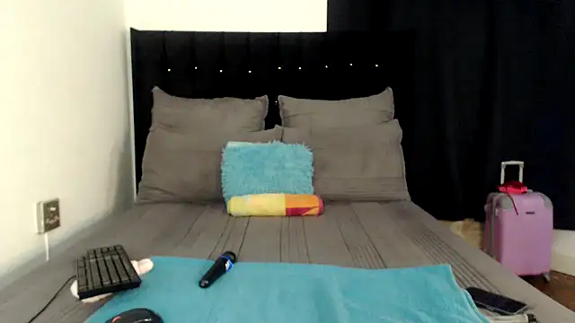 แชท XXX สดของ MissLola026