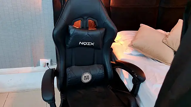 EllaEvanzz Chat XXX in diretta