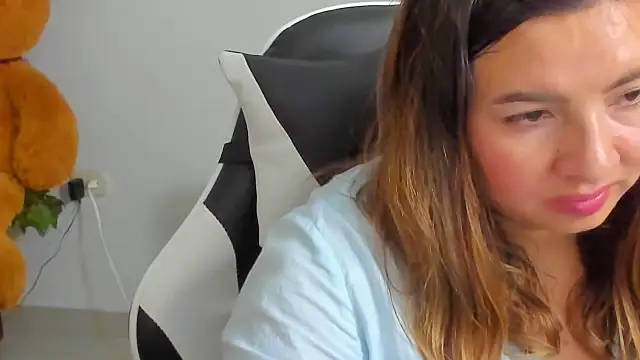 __Emma__11__Lecat_'s Live XXX Chat