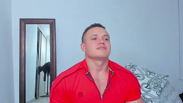 Chat +18 de KingLevi01 ao vivo
