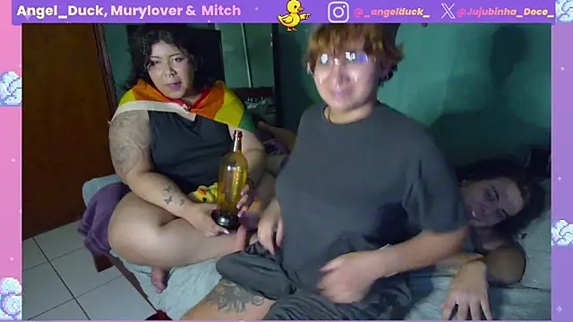 دردشة Angel_Duck الجنسية المباشرة