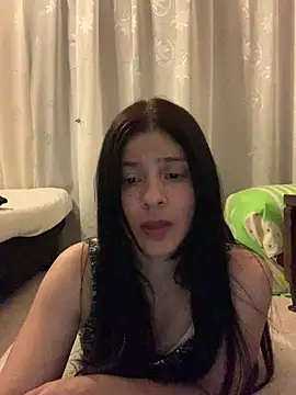 Estefani_32 Live XXX-Chat