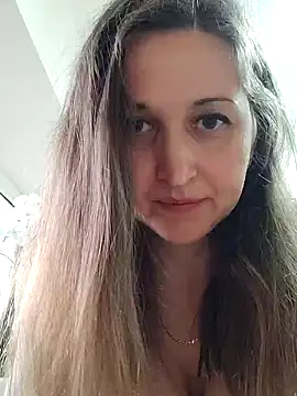 Show modela irresistibelle na web-kameri